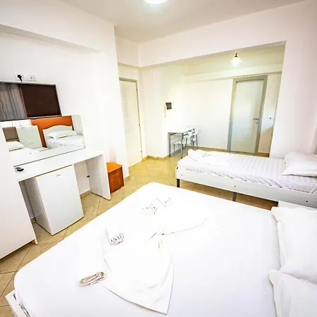 Ideal 2* Saranda