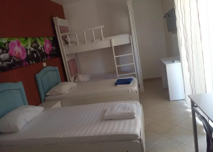 Ideal Hotel