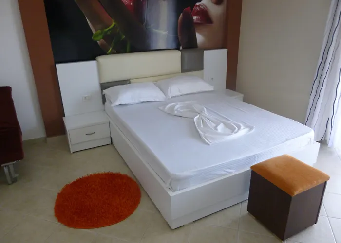 Ideal Hotel